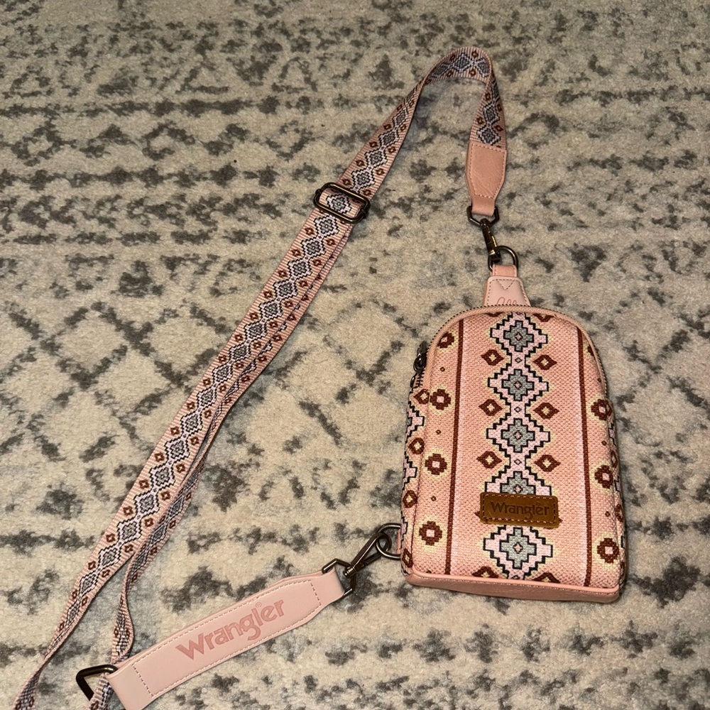 WRANGLER DUSTY PINK & COLORFUL AZTEC SLING BAG